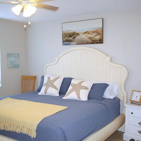 Naples Park Oasis - Cozy Two Bedroom Apartment Extérieur photo